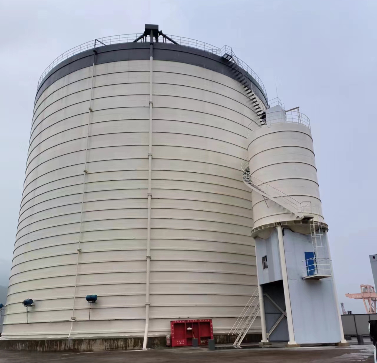 港闸10万吨水泥钢板库